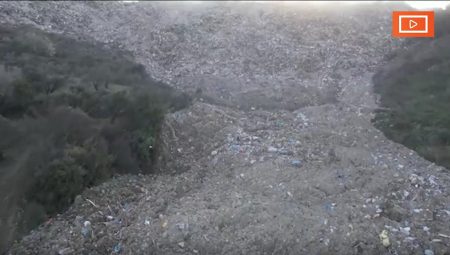 Barış Atay, Hatay’daki enkaz döküm alanlarını anlattı: Hiçbir ayrıştırma yapılmadan zeytinliklere dayanmış