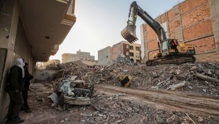 Zelzelede yıkılan 5 yıllık binanın yapı kontrol sorumlusu ve şantiye şefi tutuklandı