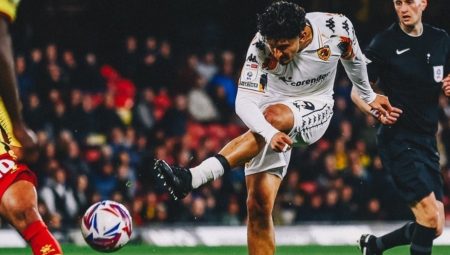 Hull City deplasmanda ağır yaralı!