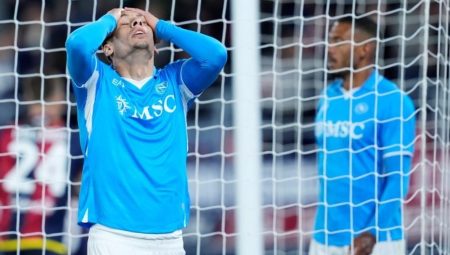 Napoli’den deplasmanda kritik puan kaybı!
