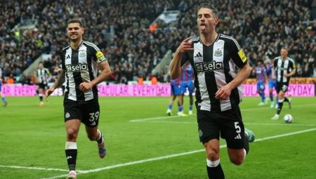 Newcastle, Crystal Palace’ı meskeninde 5’ledi!