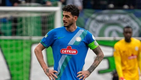 Üç ismi takımına katmıştı: Trabzonspor, 2 transferi daha bitiriyor